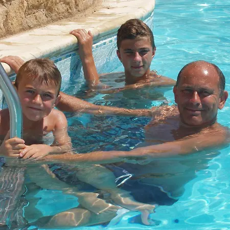 Castelos, Quelfes, Eastern Algarve Private Pool וילה Olhão