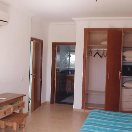 Castelos, Quelfes, Eastern Algarve 8700-581